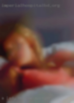 A lady Novice swingers who like to be pampered.